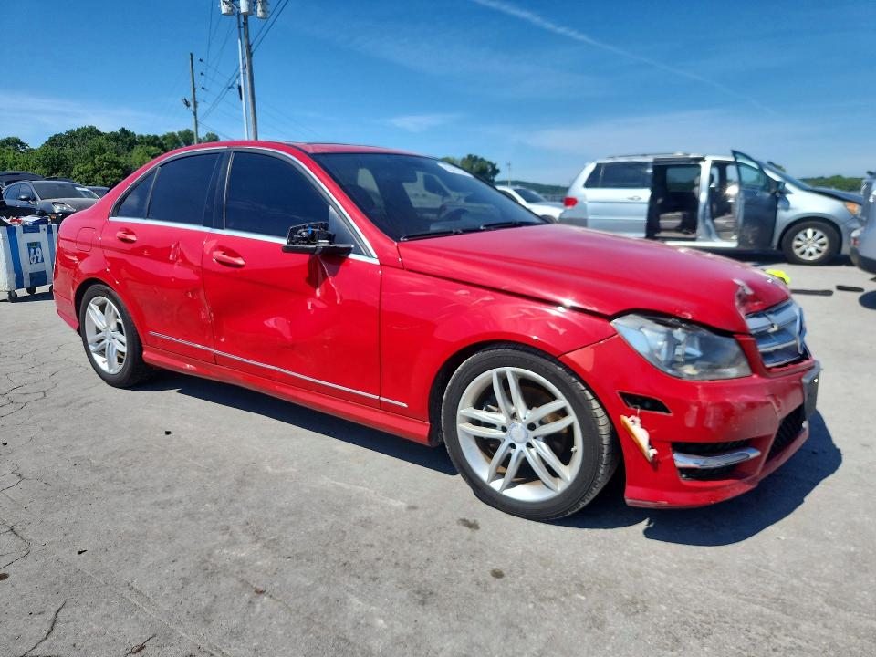 Продаж на аукціоні авто 2013 Mercedes-benz C, vin: WDDGF4HB2DR266427, номер лоту: 63479236