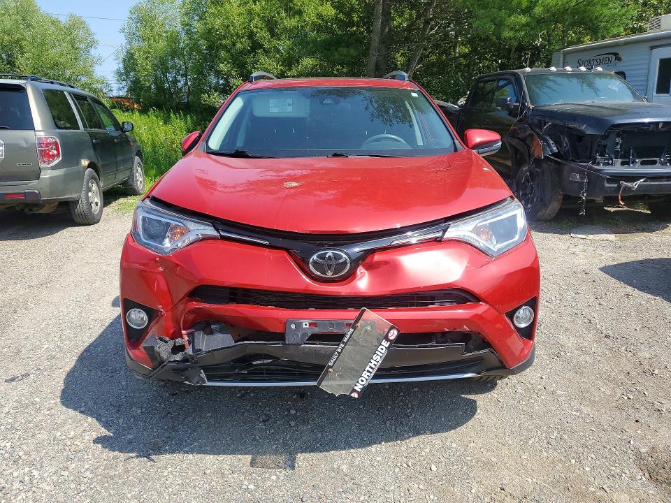 Продаж на аукціоні авто 2017 Toyota Rav4, vin: 2T3RFREV0HW615010, номер лоту: 61922426