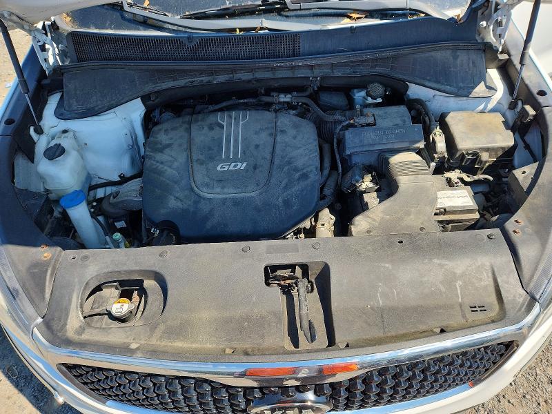 61358756 :رقم المزاد ، 5XYPHDA53GG159043 vin ، 2016 Kia Sorento مزاد بيع