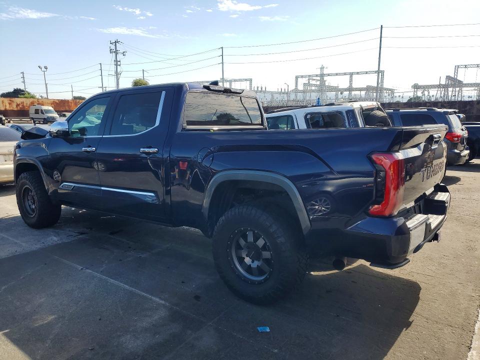 Продажа на аукционе авто 2022 Toyota Tundra, vin: 5TFMA5BC9NX001519, номер лота: 61038676