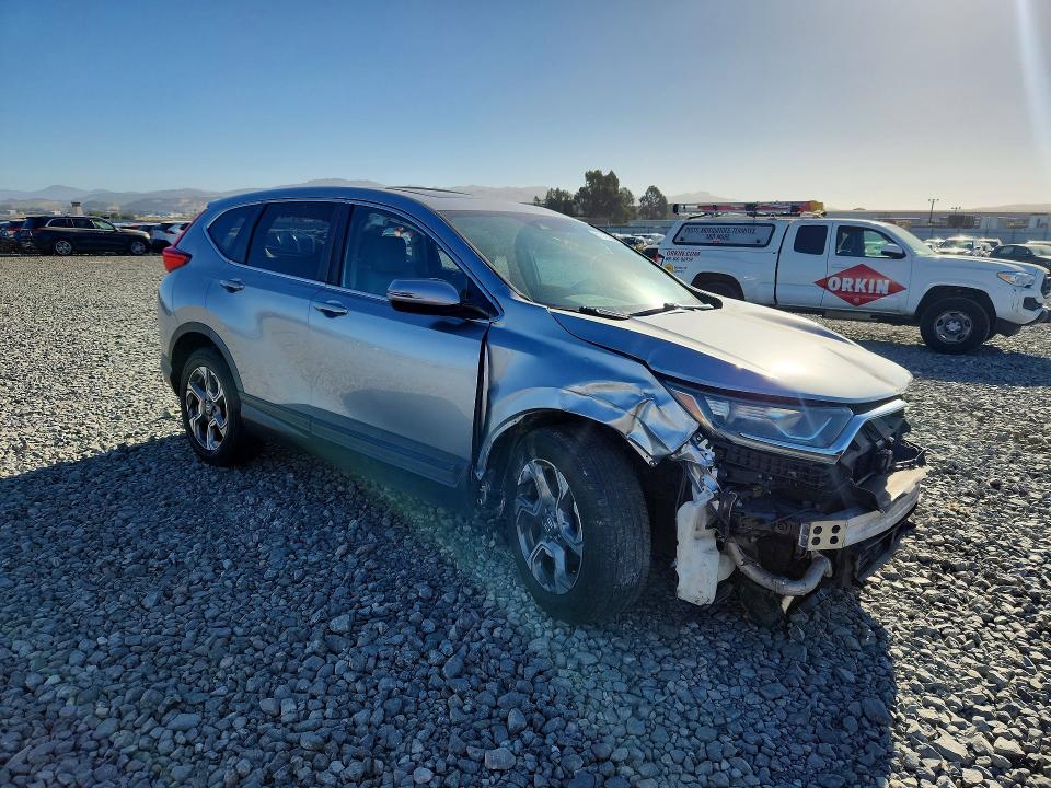 Aukcja sprzedaży 2018 Honda Cr-v, vin: 7FARW1H82JE001762, numer aukcji: 61247436