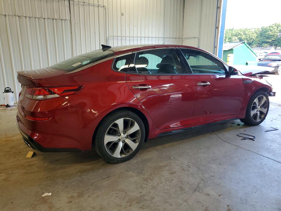 2019 Kia Optima მანქანა იყიდება აუქციონზე, vin: 5XXGT4L32KG294070, აუქციონის ნომერი: 61942326