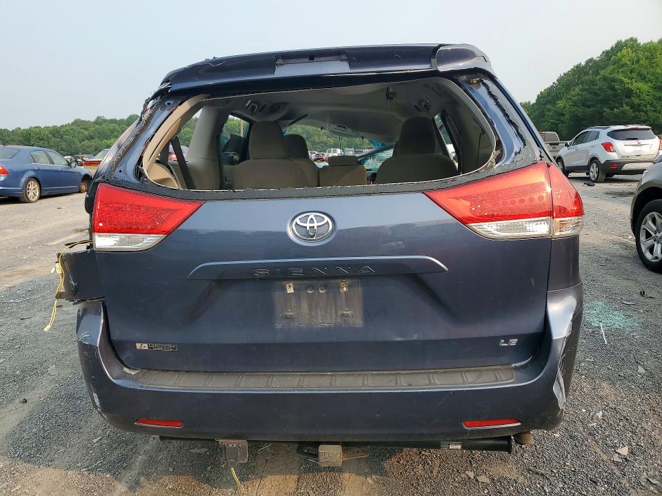 2013 Toyota Sienna მანქანა იყიდება აუქციონზე, vin: 5TDKK3DC9DS404992, აუქციონის ნომერი: 60461216