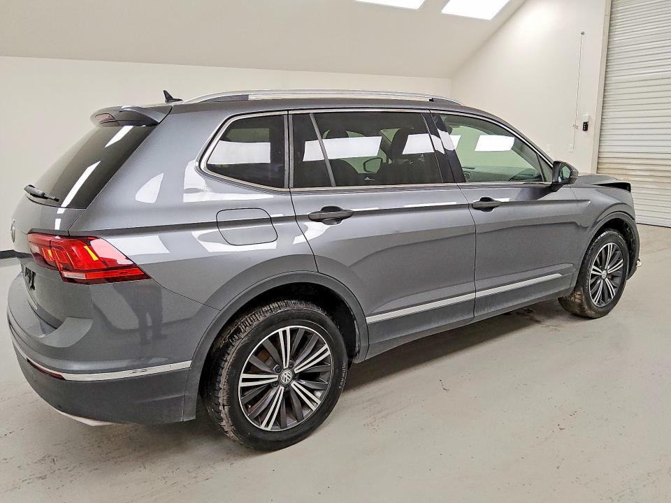 59889036 :رقم المزاد ، 3VV3B7AX0KM156567 vin ، 2019 Volkswagen Tiguan مزاد بيع