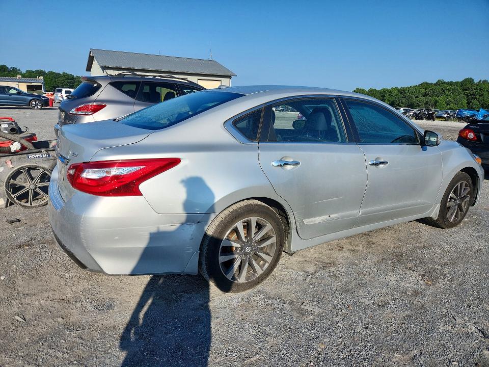 Продаж на аукціоні авто 2017 Nissan Altima, vin: 1N4AL3AP6HC253753, номер лоту: 61575456