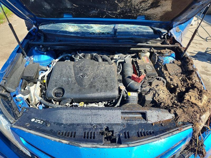 60314346 :رقم المزاد ، 4T1BZ1HK4JU011132 vin ، 2018 Toyota Camry مزاد بيع