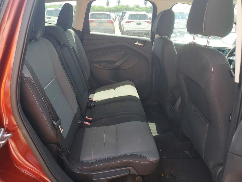 60059986 :رقم المزاد ، 1FMCU0GX7EUD57885 vin ، 2014 Ford Escape مزاد بيع