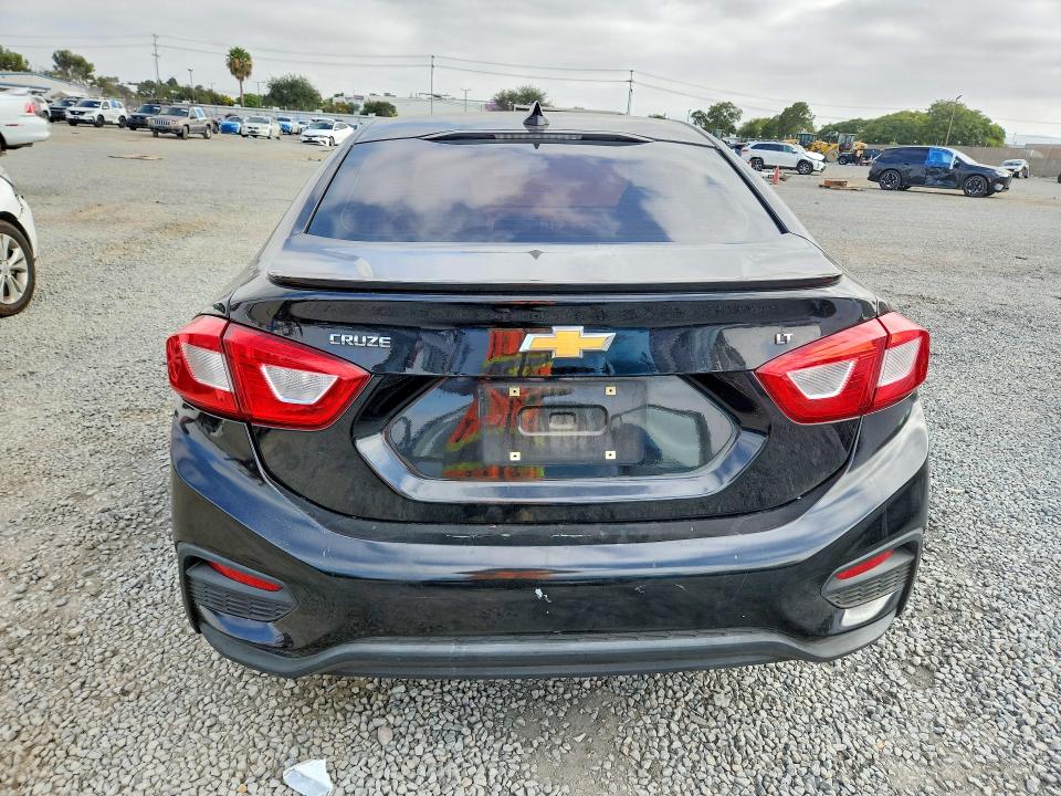Продажа на аукционе авто 2018 Chevrolet Cruze, vin: 1G1BE5SM6J7137193, номер лота: 59630876