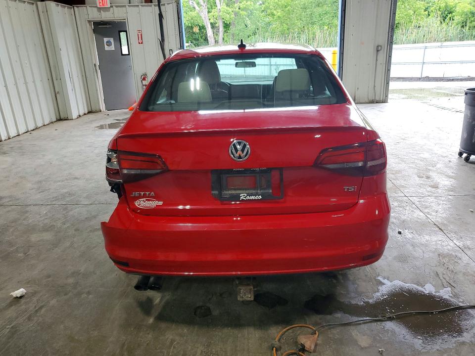 58618586 :رقم المزاد ، 3VWD17AJXGM216442 vin ، 2016 Volkswagen Jetta مزاد بيع