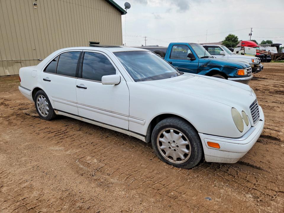 Aukcja sprzedaży 1999 Mercedes-benz E, vin: WDBJF65H3XA824307, numer aukcji: 62752856