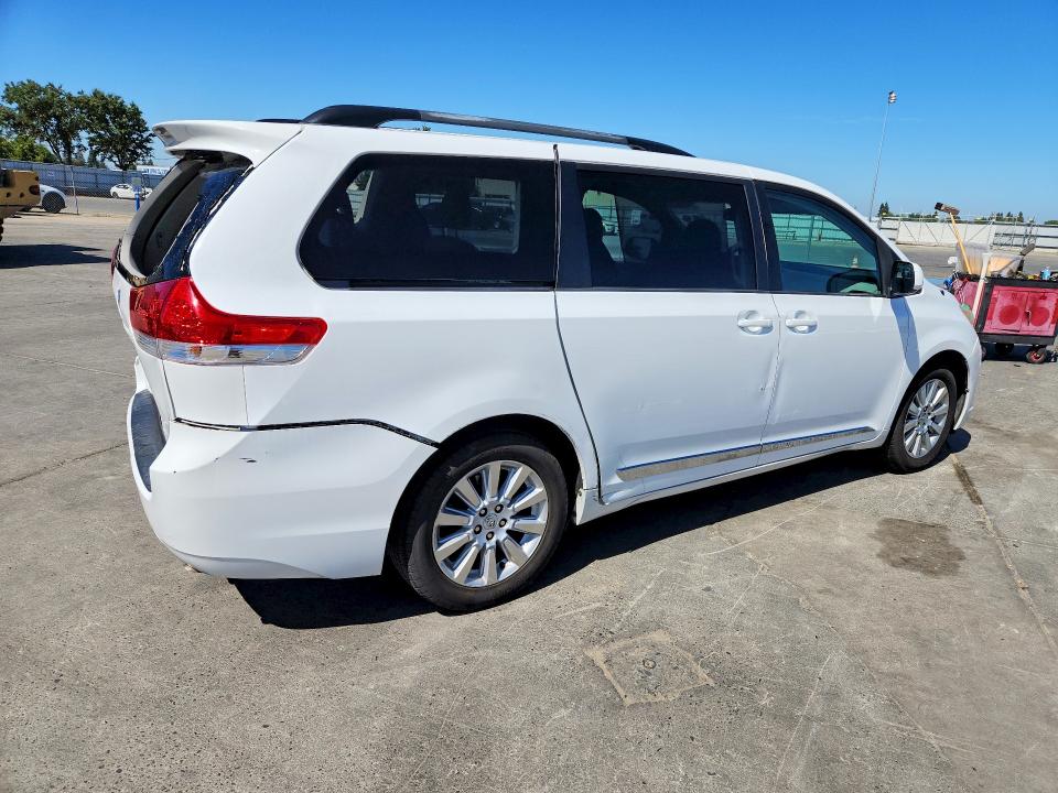 Продаж на аукціоні авто 2013 Toyota Sienna, vin: 5TDJK3DC3DS050866, номер лоту: 61865156