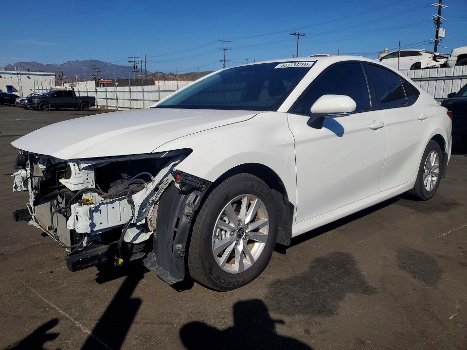 Продажа на аукционе авто 2025 Toyota Camry, vin: 4T1DAACK9SU561922, номер лота: 62220296