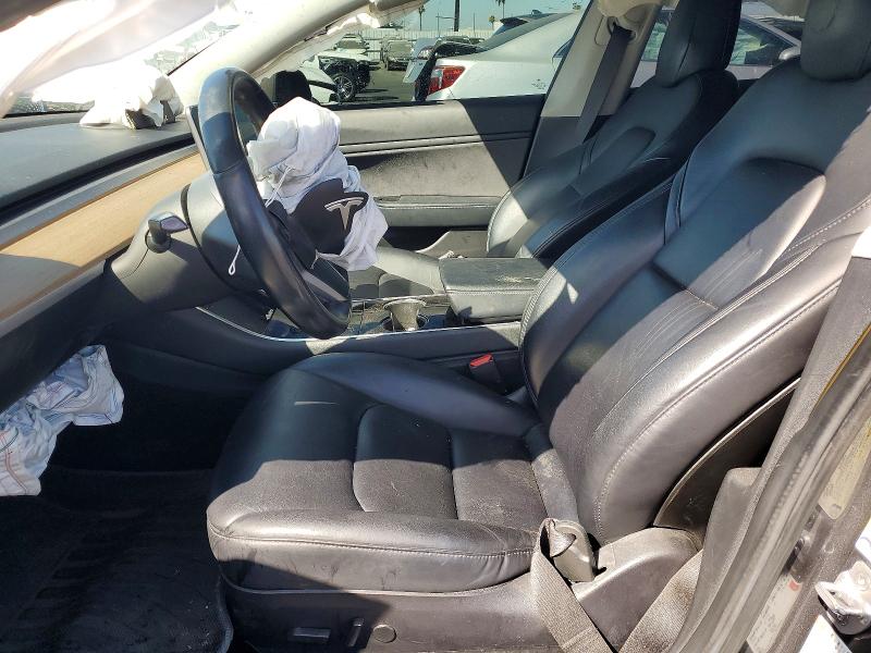 62950656 :رقم المزاد ، 5YJ3E1EA0JF014182 vin ، 2018 Tesla Model 3 مزاد بيع