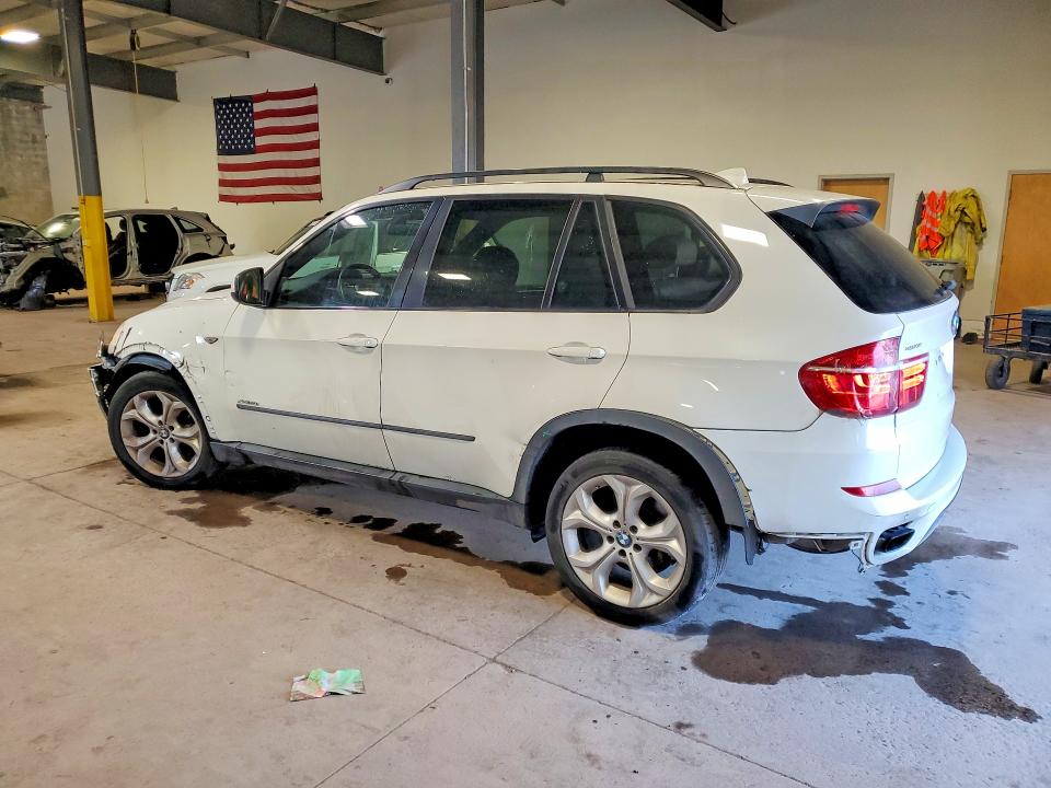Продажа на аукционе авто 2013 Bmw X5, vin: 5UXZV8C5XD0C17383, номер лота: 62489006