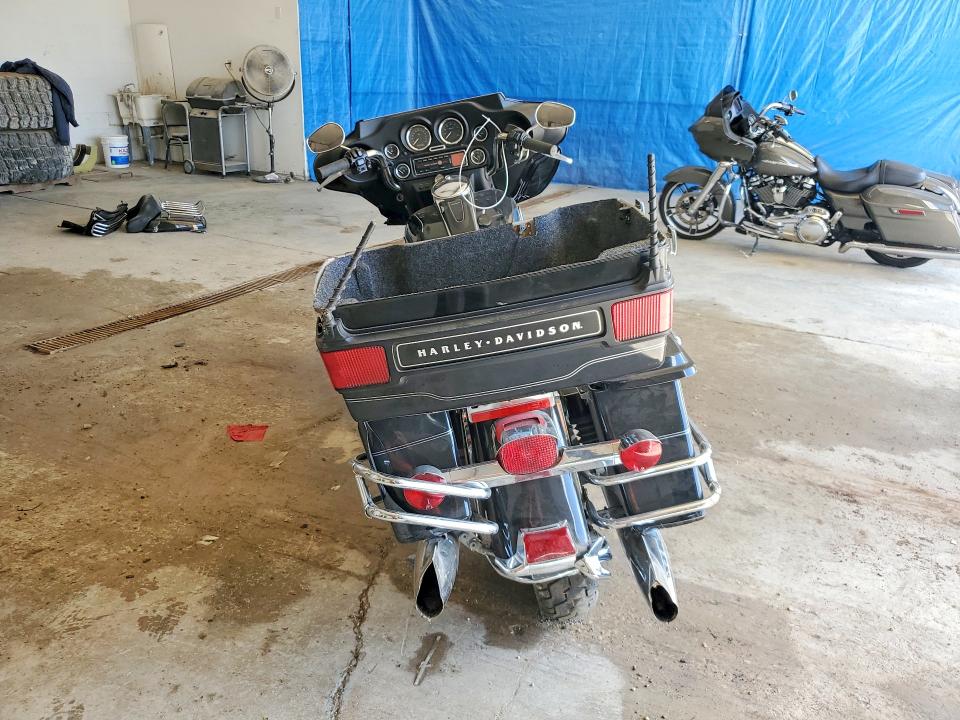 59659826 :رقم المزاد ، 1HD1FCW114Y630507 vin ، 2004 Harley-davidson Flhtcui مزاد بيع