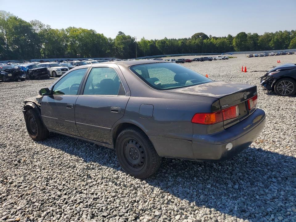 62422336 :رقم المزاد ، 4T1BF28K8YU934755 vin ، 2000 Toyota Camry مزاد بيع