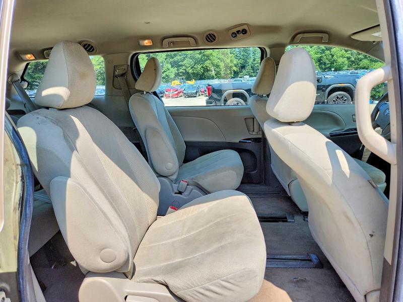 62426746 :رقم المزاد ، 5TDZK3DC2DS360929 vin ، 2013 Toyota Sienna مزاد بيع