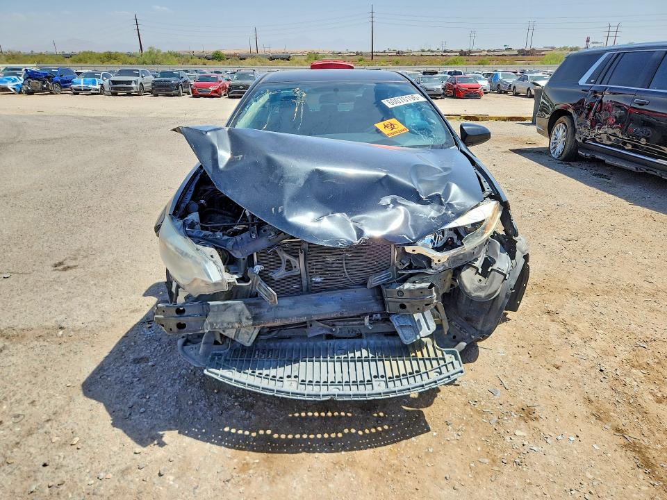 60076196 :رقم المزاد ، 5YFBURHE5GP525704 vin ، 2016 Toyota Corolla مزاد بيع