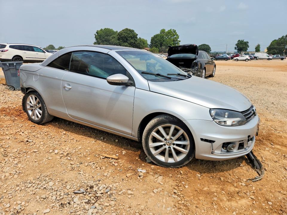62811786 :رقم المزاد ، WVWBW8AHXFV002621 vin ، 2015 Volkswagen Eos مزاد بيع