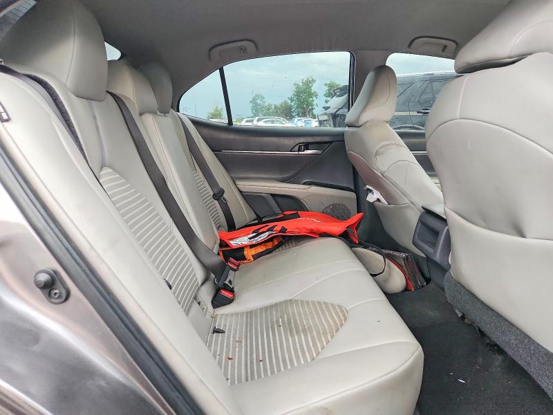 61358936 :رقم المزاد ، 4T1G11AK7LU345102 vin ، 2020 Toyota Camry مزاد بيع