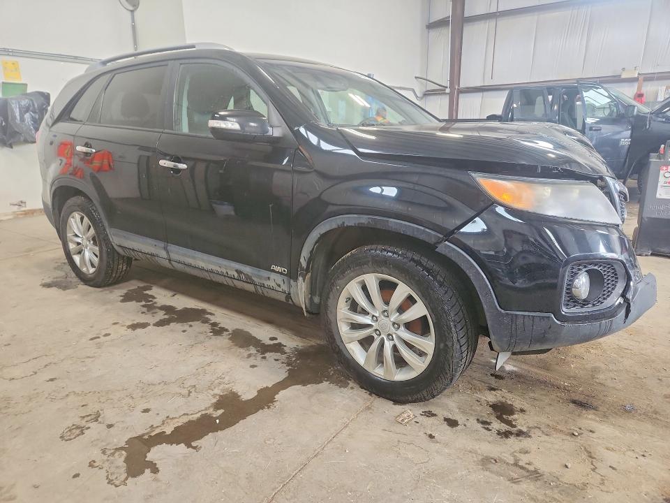 61812116 :رقم المزاد ، 5XYKUDA26BG109449 vin ، 2011 Kia Sorento مزاد بيع