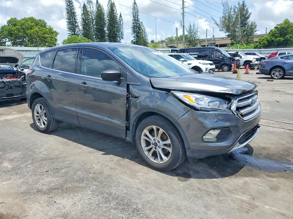 Aukcja sprzedaży 2017 Ford Escape, vin: 1FMCU0GD2HUA18901, numer aukcji: 60363436