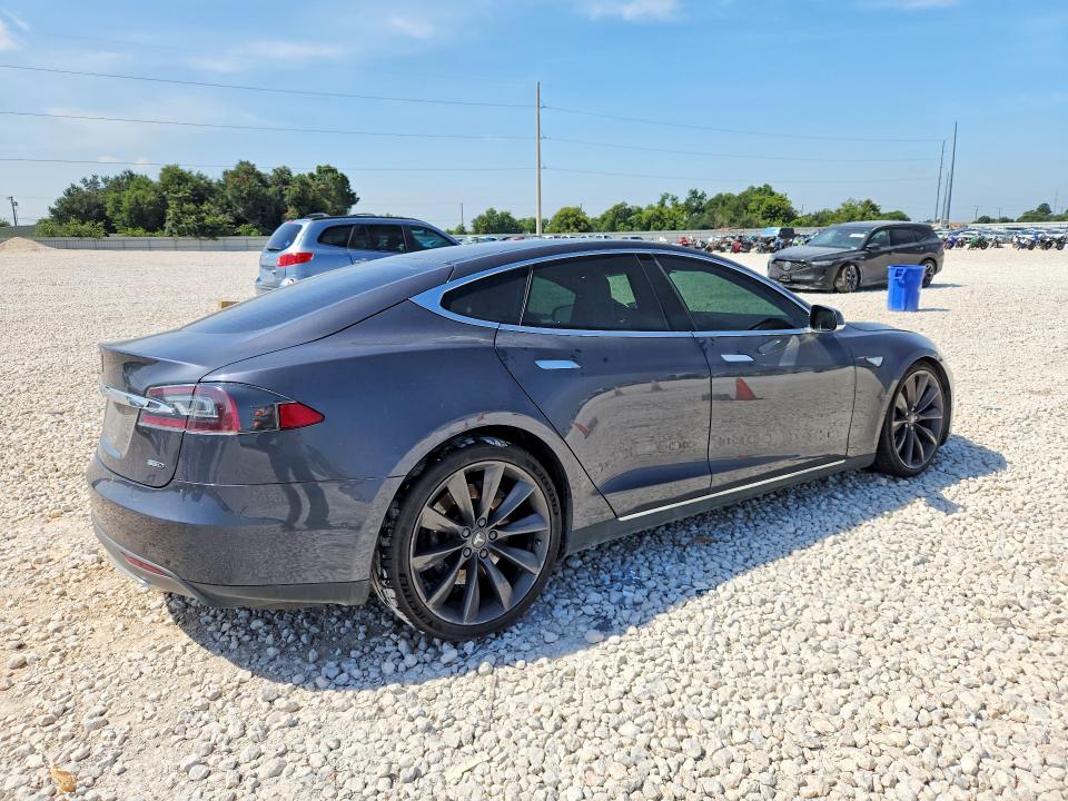 Продажа на аукционе авто 2015 Tesla Model S, vin: 5YJSA1H27FF090694, номер лота: 62331576