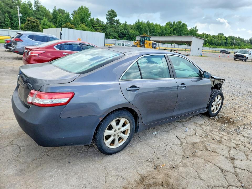 2011 Toyota Camry მანქანა იყიდება აუქციონზე, vin: 4T4BF3EK0BR104763, აუქციონის ნომერი: 61786006