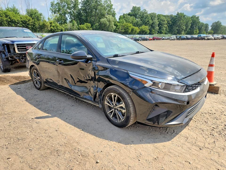 61586116 :رقم المزاد ، 3KPF24ADXPE684005 vin ، 2023 Kia Forte مزاد بيع
