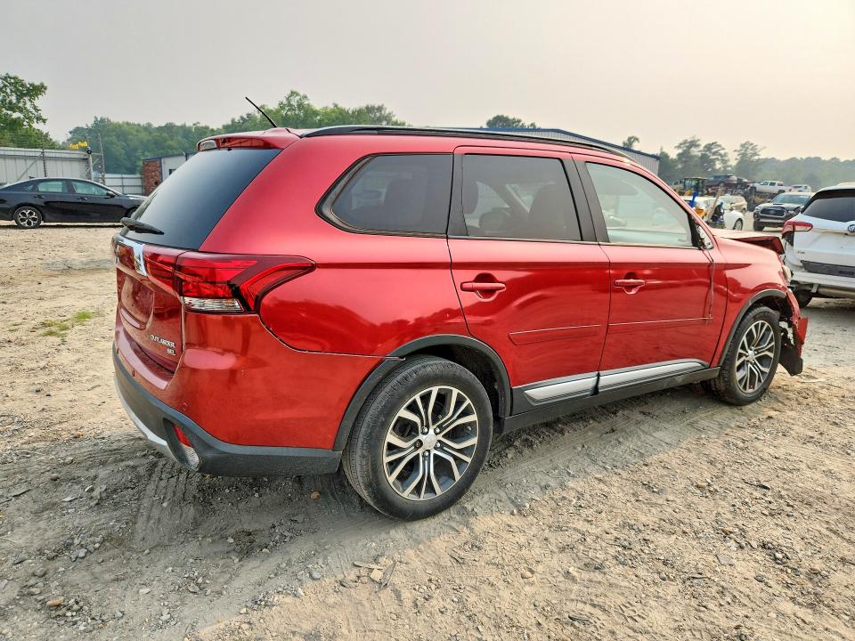 61309636 :رقم المزاد ، JA4AD3A33GZ005261 vin ، 2016 Mitsubishi Outlander مزاد بيع