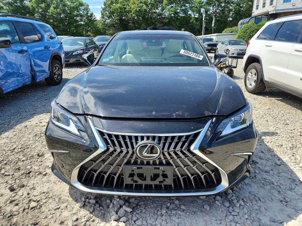 60622406 :رقم المزاد ، 58AD11D16NU009202 vin ، 2022 Lexus Es 250 مزاد بيع