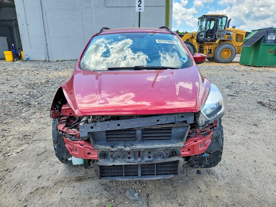 63157046 :رقم المزاد ، 1FMCU0GD6JUD49860 vin ، 2018 Ford Escape مزاد بيع