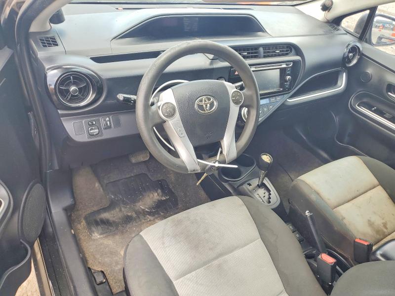 60316206 :رقم المزاد ، JTDKDTB32F1105857 vin ، 2015 Toyota Prius C مزاد بيع