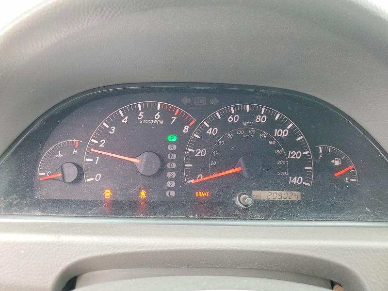59644606 :رقم المزاد ، 4T1BE32K45U551408 vin ، 2005 Toyota Camry مزاد بيع