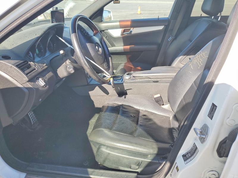 2010 Mercedes-benz C მანქანა იყიდება აუქციონზე, vin: WDDGF5EB2AR087262, აუქციონის ნომერი: 63241016