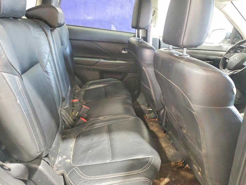 63679686 :رقم المزاد ، JA4AZ3A30LZ019548 vin ، 2020 Mitsubishi Outlander مزاد بيع