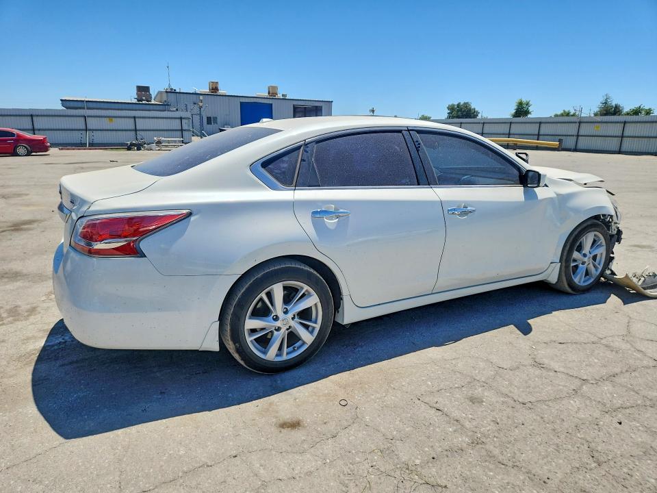 59226086 :رقم المزاد ، 1N4AL3AP8FC298187 vin ، 2015 Nissan Altima مزاد بيع