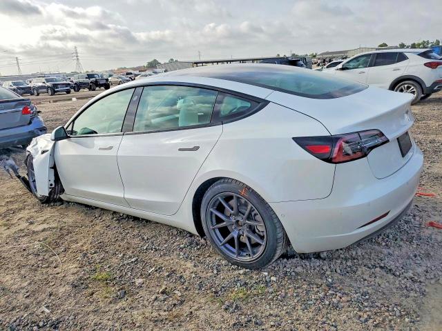 61839286 :رقم المزاد ، 5YJ3E1EA1NF315372 vin ، 2022 Tesla Model 3 مزاد بيع