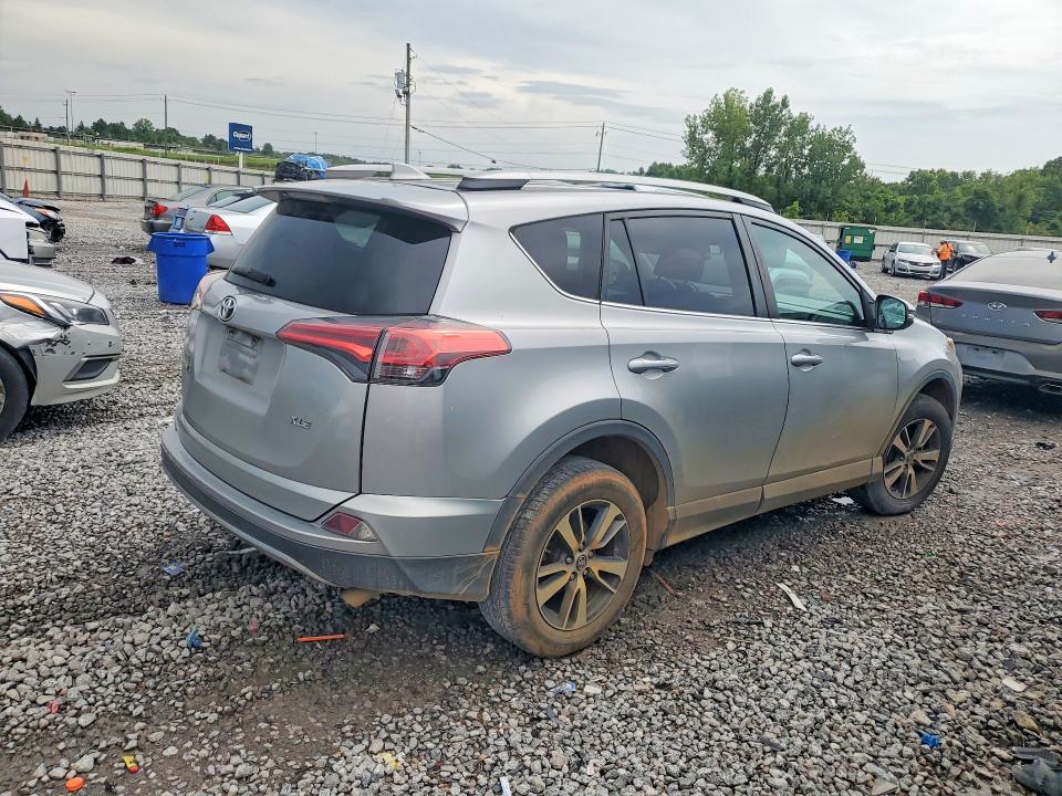 Aukcja sprzedaży 2018 Toyota Rav4, vin: 2T3WFREV6JW501876, numer aukcji: 62372146