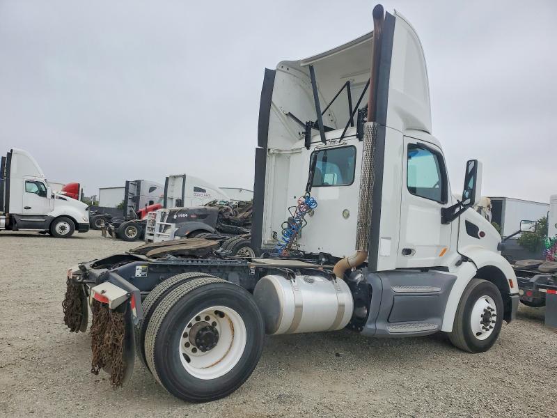 2015 Peterbilt 579 მანქანა იყიდება აუქციონზე, vin: 1XPBA48X3FD299336, აუქციონის ნომერი: 57911696