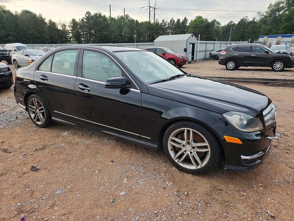 Aukcja sprzedaży 2013 Mercedes-benz C, vin: WDDGF8AB2DR279129, numer aukcji: 61957446