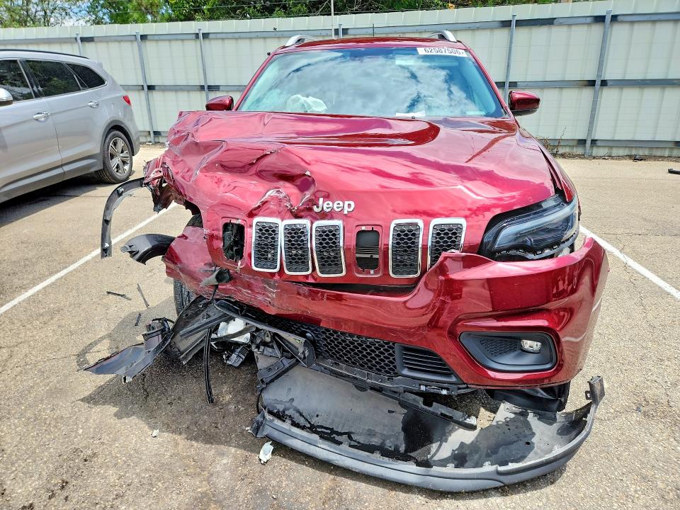 62587506 :رقم المزاد ، 1C4PJMMXXMD197171 vin ، 2021 Jeep Cherokee مزاد بيع
