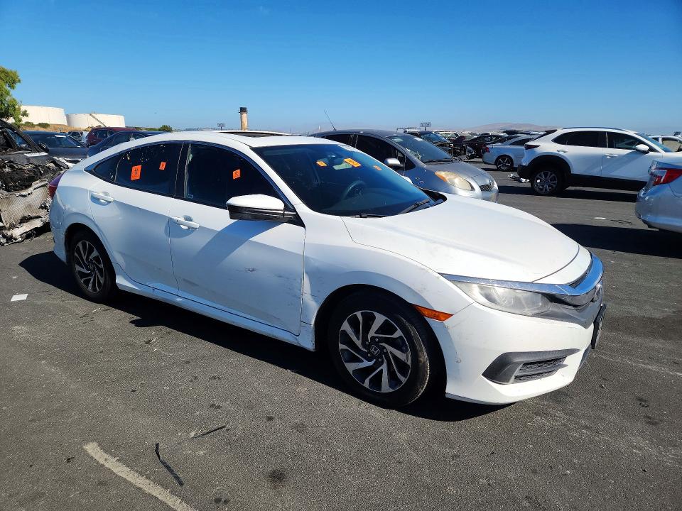 2016 Honda Civic მანქანა იყიდება აუქციონზე, vin: 19XFC2F77GE249270, აუქციონის ნომერი: 60821336