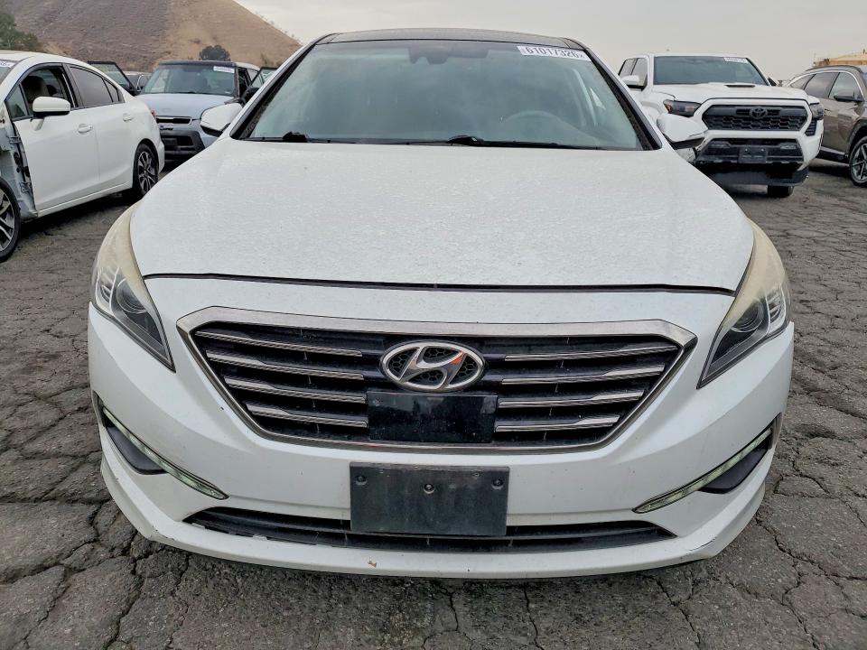 2015 Hyundai Sonata მანქანა იყიდება აუქციონზე, vin: 5NPE34AF0FH078992, აუქციონის ნომერი: 61017326