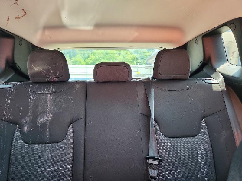 61174056 :رقم المزاد ، ZACCJBBT8GPD29742 vin ، 2016 Jeep Renegade مزاد بيع
