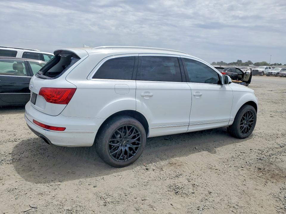 60695226 :رقم المزاد ، WA1LGAFE8CD005911 vin ، 2012 Audi Q7 مزاد بيع