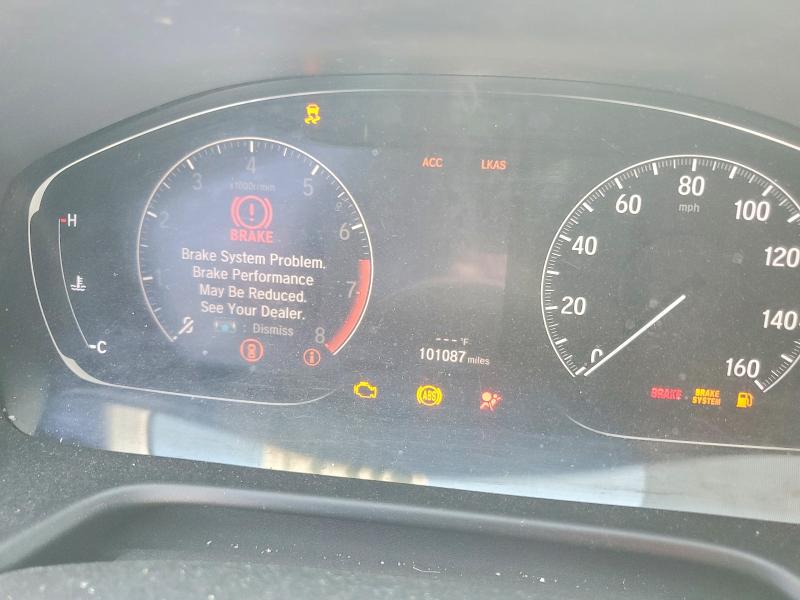 62299136 :رقم المزاد ، 1HGCV1F30JA075087 vin ، 2018 Honda Accord مزاد بيع