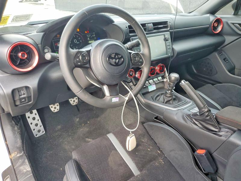 Продажа на аукционе авто 2025 Toyota Gr 86, vin: JF1ZNBE18S9752815, номер лота: 62252426