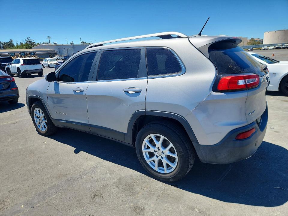 63239996 :رقم المزاد ، 1C4PJMCS8EW315424 vin ، 2014 Jeep Cherokee مزاد بيع