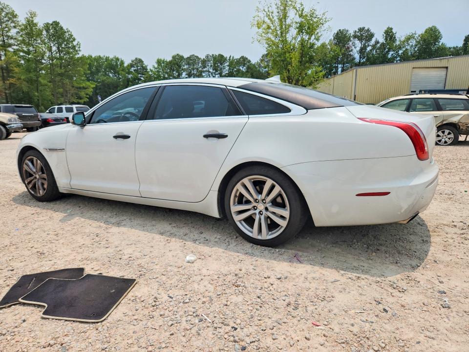 61144416 :رقم المزاد ، SAJWJ2GD8F8V88561 vin ، 2015 Jaguar Xjl مزاد بيع